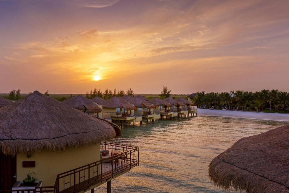 The Best Overwater Bungalows Near The USA