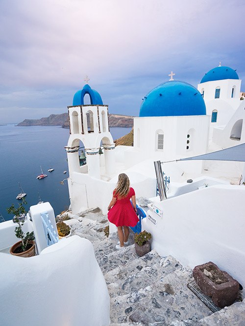 Where to Stay in Santorini: Oia or Imerovigli?