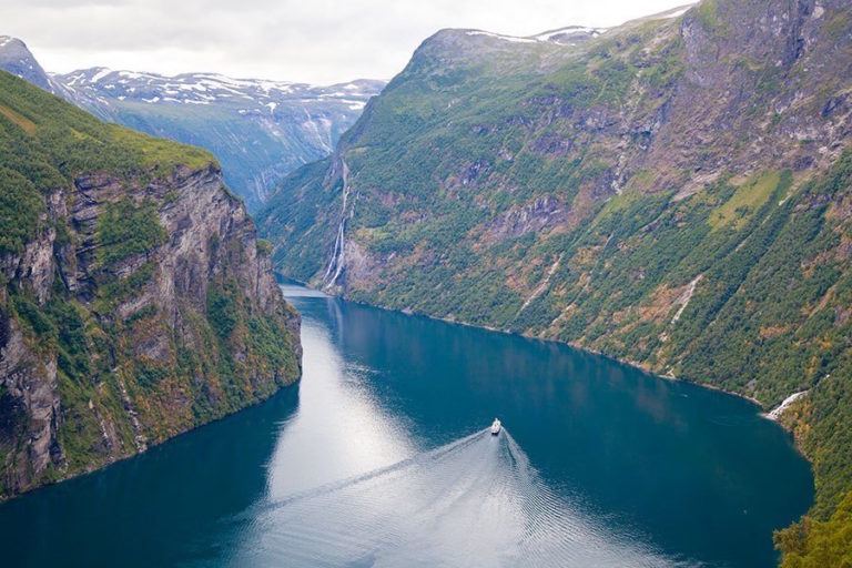 Best Time to Visit Norway (+ The COOLEST Places To See)