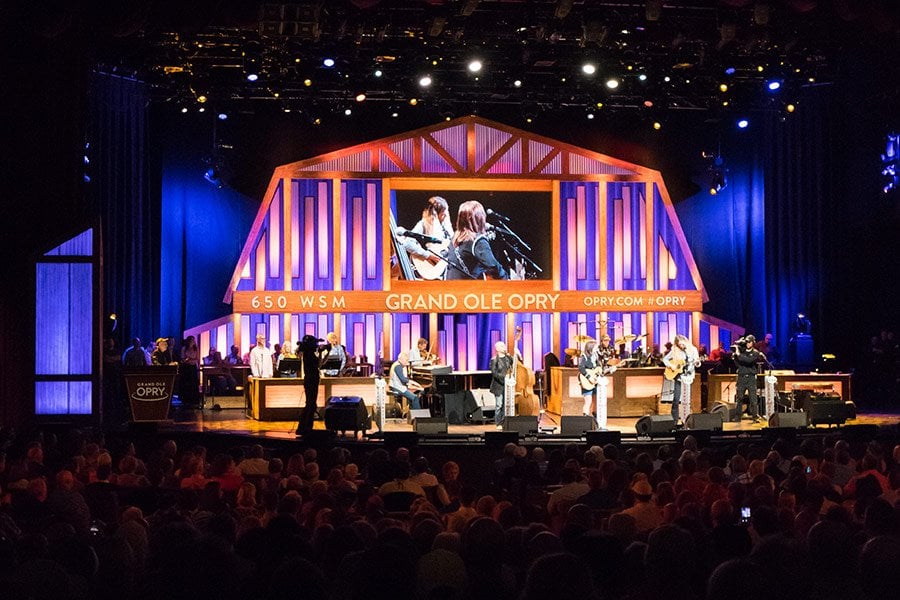 Visiting Nashville's Grand Ole Opry & How To Take A Tour