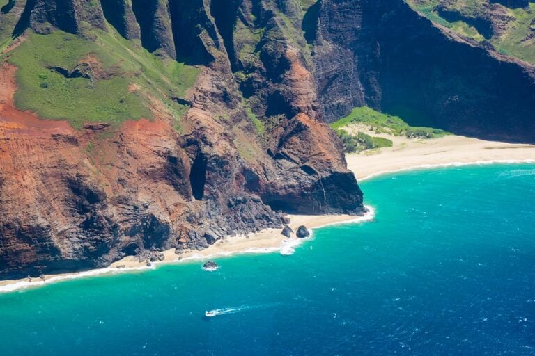 How to Travel Kauai on a Budget (2024)
