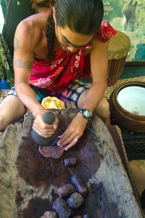 Making Poi with Anakala and his family in Hawawa Valley