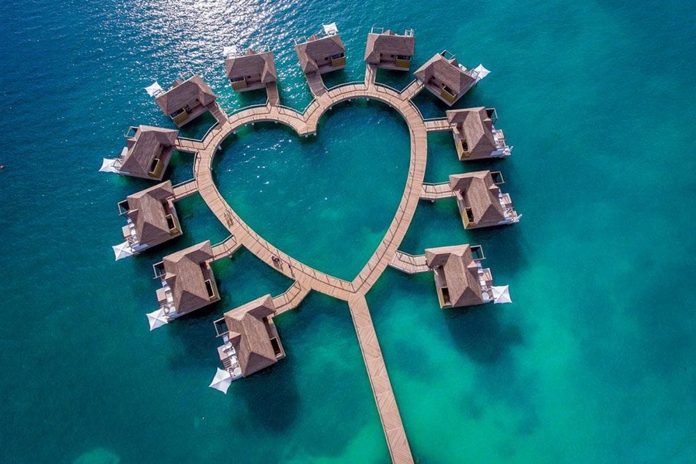 The Best Overwater Bungalows Near The USA